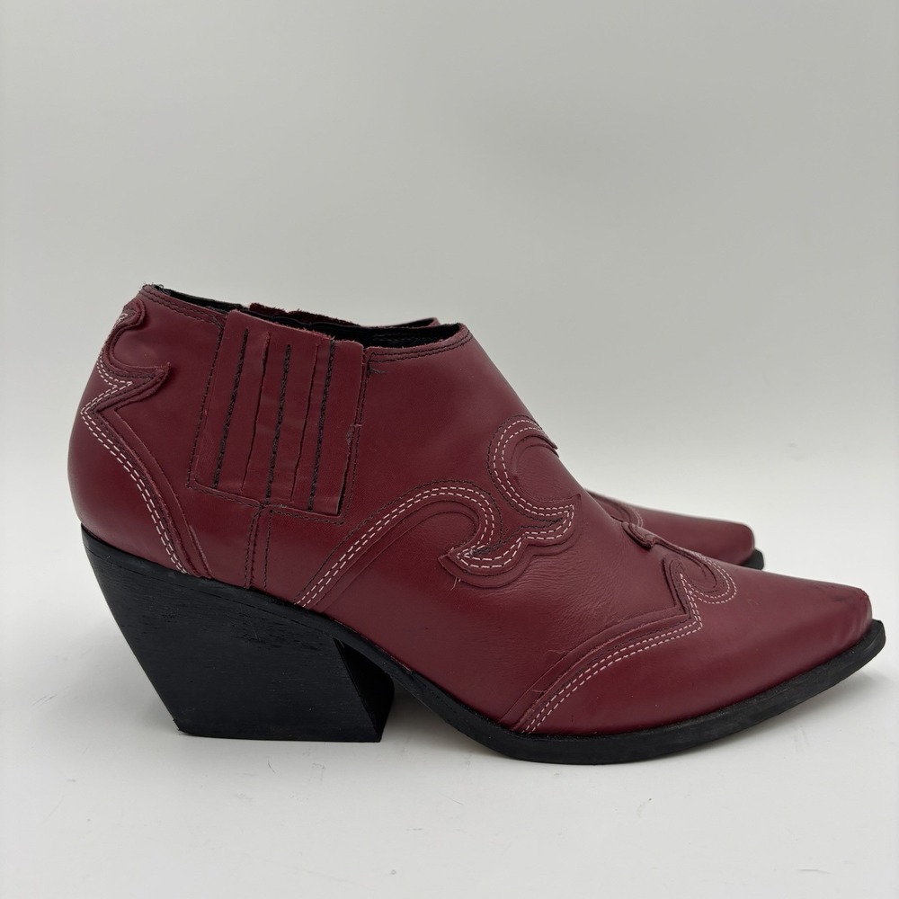 Steve Madden Waze Red‎ Leather Western Heeled Booties Women's Size 8 Pointed Toe